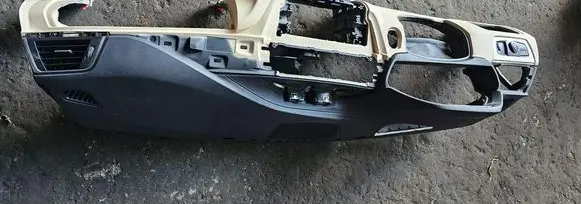 BMW 4 F32 F33 Dashboard brak