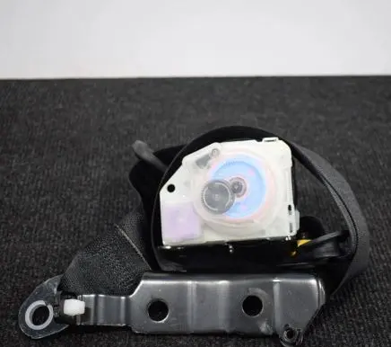 Tesla Model S Rear seatbelt