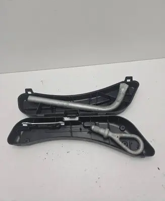 Audi A4 S4 B6 8E 8H Tool set 8E0012111