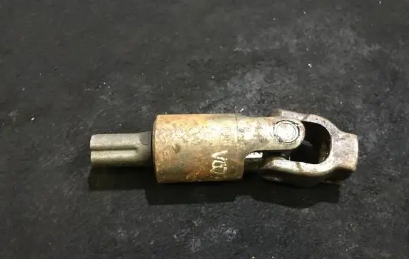Chrysler Voyager Steering column universal joint