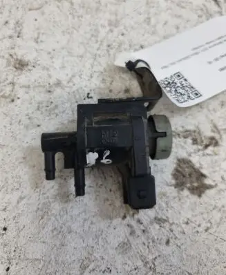 Volkswagen Touareg I Turbo solenoid valve 1J0906283