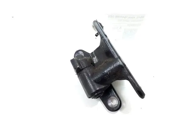 Mercedes-Benz GL X164 Front door lower hinge A2517200437