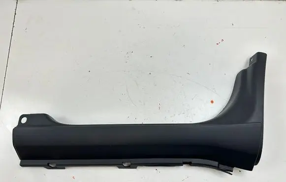 Iveco Daily 6th gen Side skirt front trim 5801521532