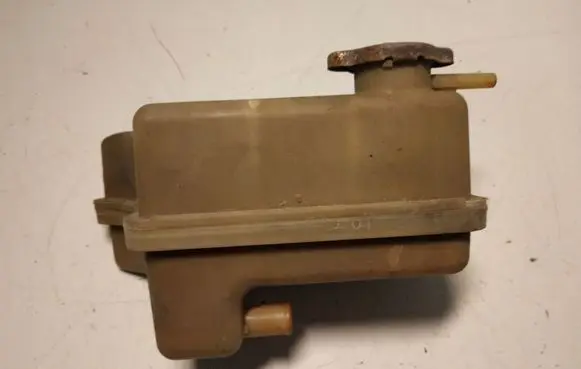 Toyota Avensis T220 Coolant expansion tank/reservoir 164800G011