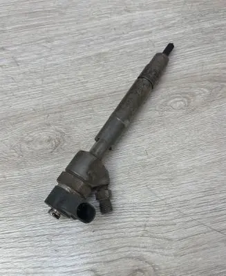 Mercedes-Benz E W211 Fuel injector A6480700187 0445110156 0445110
