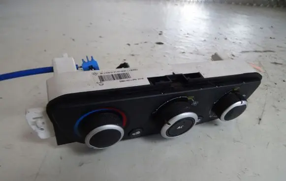 Renault Scenic III - Grand scenic III Climate control unit T1001786G