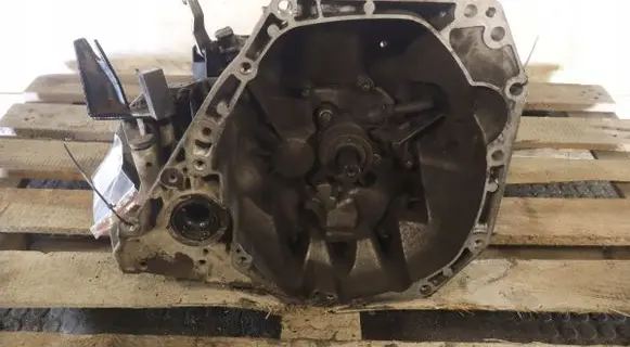 Nissan Tiida C11 Manual 5 speed gearbox JH3164