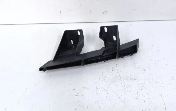 Audi Q7 4L Front bumper mounting bracket 4L0807334A