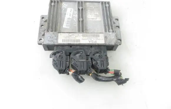 Peugeot 106 Engine control unit/module 9646988980 9646184980