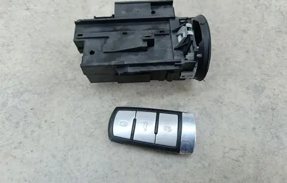 Volkswagen PASSAT B6 Ignition lock 3C0905843Q