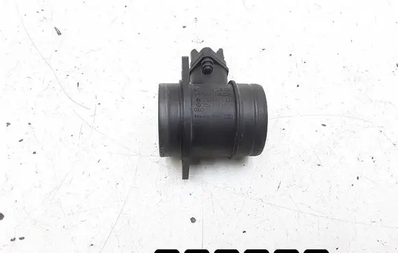 Volkswagen Touran I Mass air flow meter 0281002531 038906461B