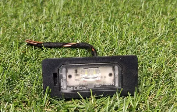 BMW 1 E82 E88 Number plate light 7193293 63267193293