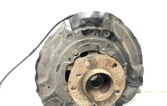BMW X3 F25 Rear wheel hub 6797570