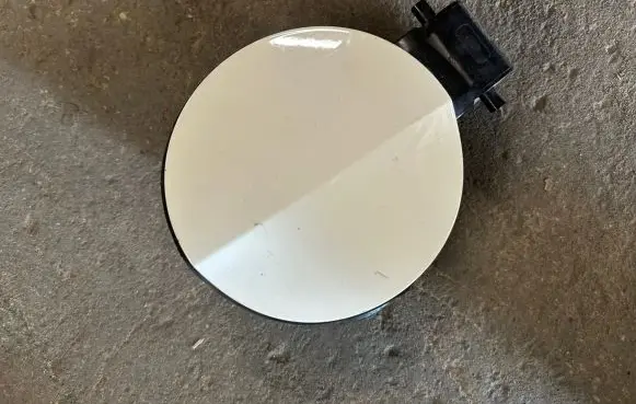 Audi A1 Fuel tank cap 8X0809906