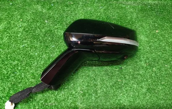 KIA Sportage Front door electric wing mirror 87610R2200