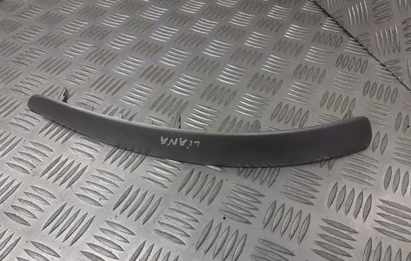 Suzuki Liana Front door trim (molding) 329-32074