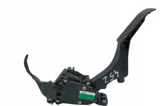 Volkswagen Transporter - Caravelle T5 Accelerator throttle pedal 7E1721503C