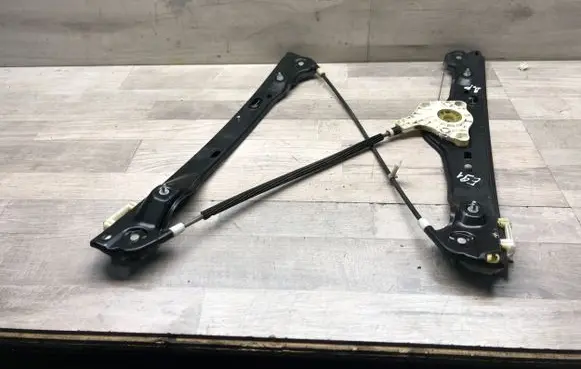BMW 3 E90 E91 Front door electric window regulator 7060268 7140588