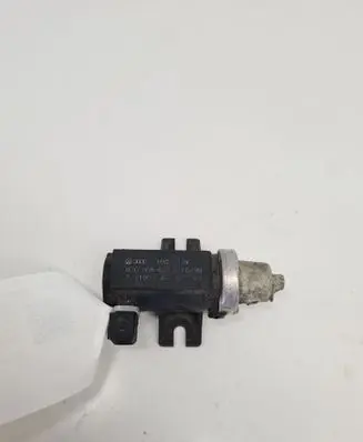Audi A4 S4 B5 8D Turbo solenoid valve 8D0906627B 72190345
