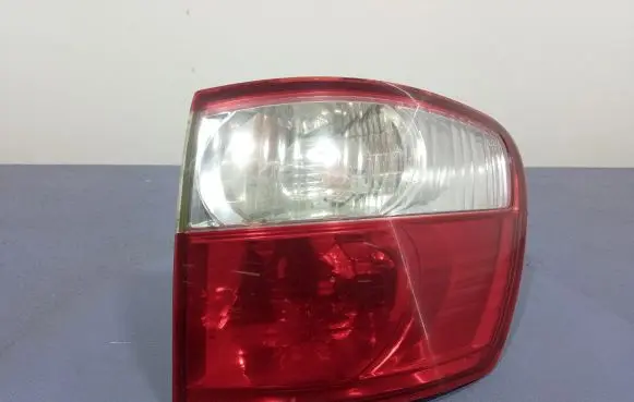 Toyota Avensis Verso Rear/tail lights
