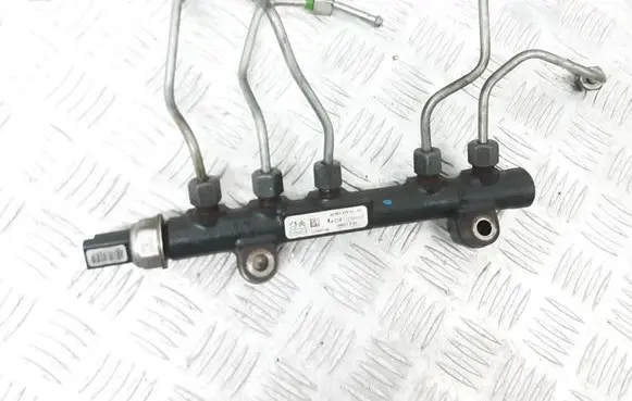 Volvo V50 Fuel main line pipe 9685297580 28497Z01 112440196