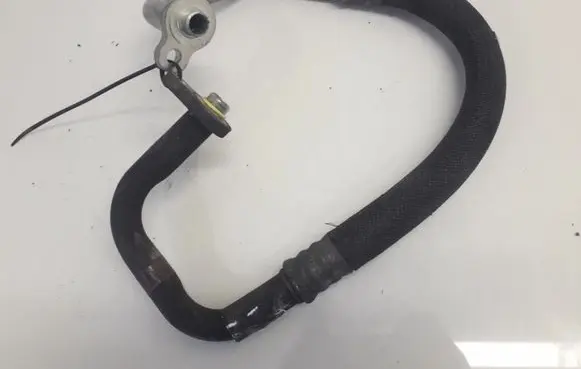 Volvo C30 Air conditioning (A/C) pipe/hose