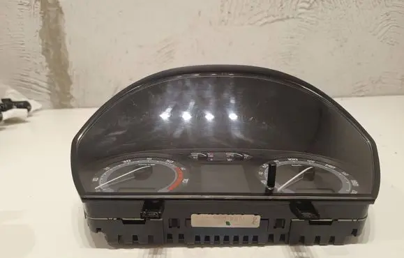 Skoda Fabia Mk1 (6Y) Speedometer (instrument cluster) 6Y0920883L