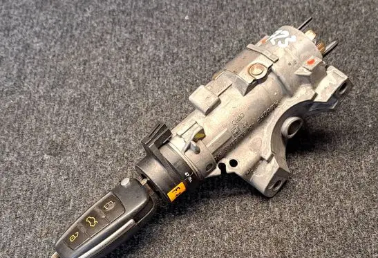 Audi A4 S4 B7 8E 8H Ignition lock 4B0905649 4B0905851F