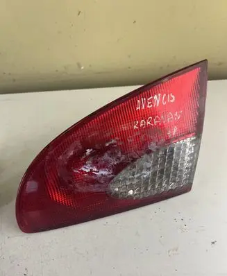 Toyota Avensis T220 Tailgate rear/tail lights 23300202 2330020