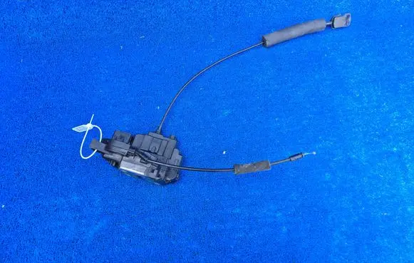 Renault 5 Front door lock 2809H