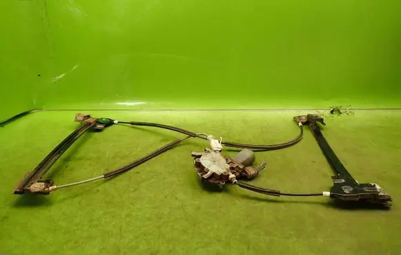Land Rover Freelander Front door window regulator with motor 102893100