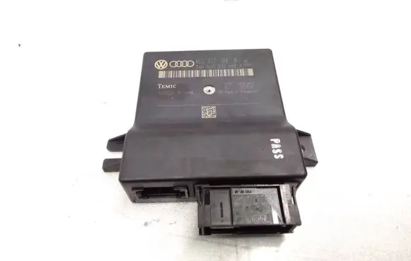 Audi Q7 4L Gateway control module 4L0907468B 4L0910468A
