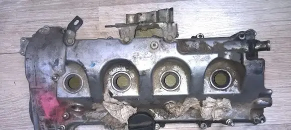 Toyota Avensis T250 Rocker cam cover tmipftv