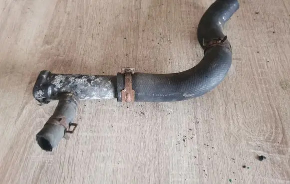 Honda CR-V Engine coolant pipe/hose