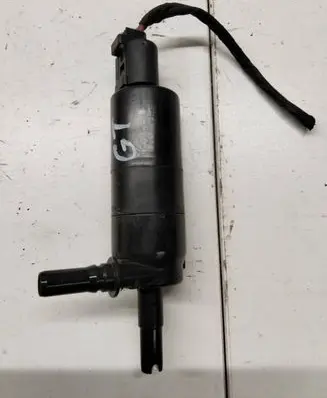 BMW 5 GT F07 Headlight washer pump 7217792 13264011 3323525