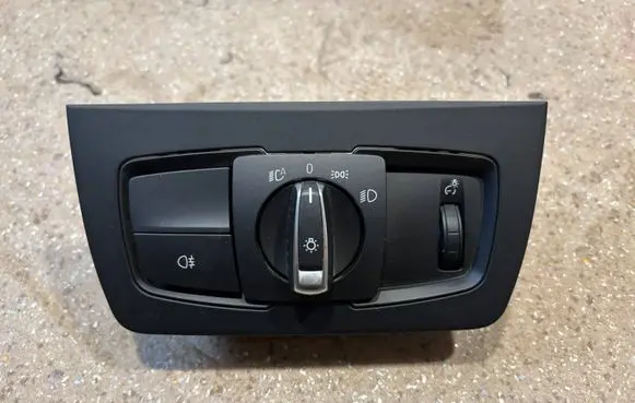 BMW M4 F82 F83 Light switch 6847504