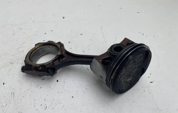 Toyota Picnic Piston with connecting rod 8430