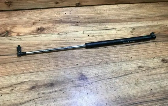 Mitsubishi Lancer Tailgate/trunk strut/damper