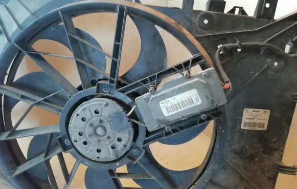 Volvo S80 Electric radiator cooling fan 30645148 0130303947