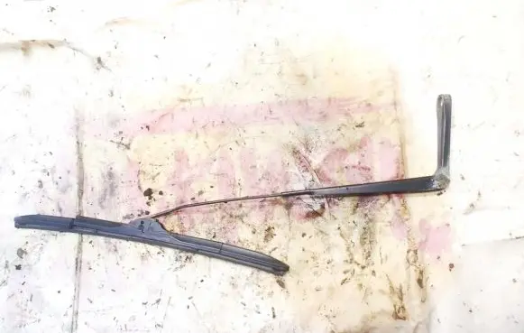 Skoda Fabia Mk1 (6Y) Front wiper blade arm