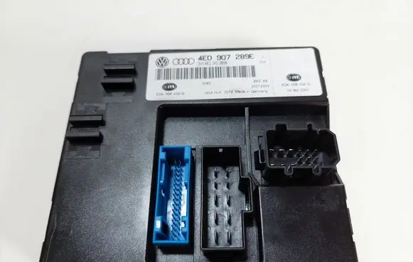 Audi A8 S8 D3 4E Comfort/convenience module 4E0907289E