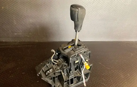 Volvo XC90 Gear shift switch/knob 13261545