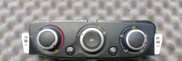Renault Scenic III - Grand scenic III Climate control unit T1001786G 11012611