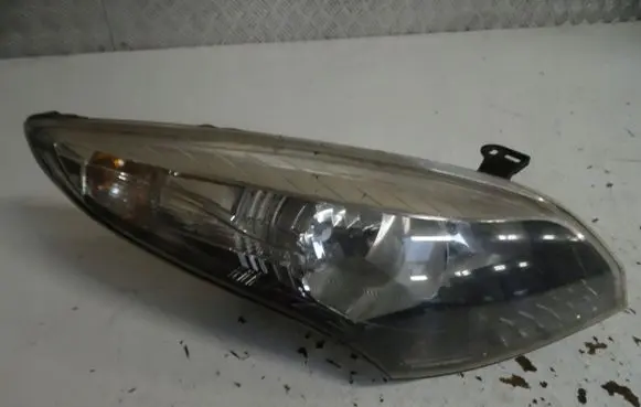 Renault Megane III Headlight/headlamp
