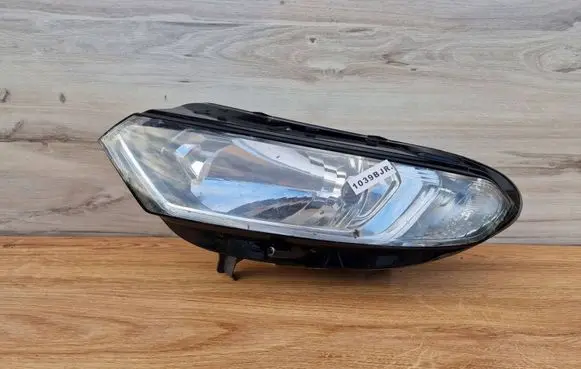 Ford Ecosport Headlight/headlamp CN1513W030BG