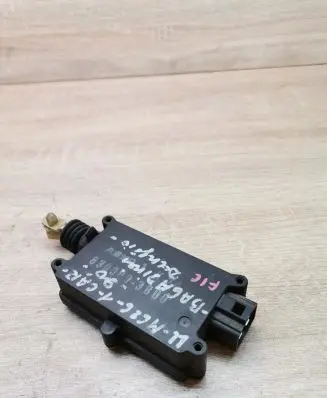 Mazda 626 Central locking motor 8300003800