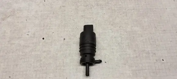 BMW X3 E83 Windscreen/windshield washer pump PA6GBGF30