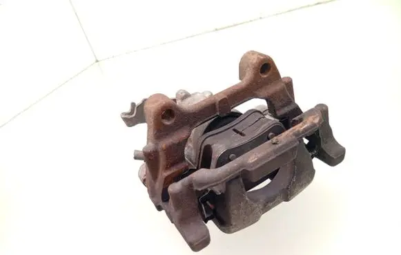 Volkswagen Golf VI Rear brake caliper 