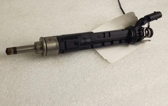 Nissan Qashqai J12 Fuel injector 166005550R 121064420794