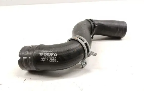 Volvo V60 Engine coolant pipe/hose 32240592
